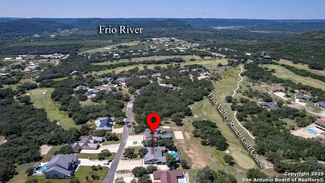 989 Mountain Valley Drive Concan, TX 78838