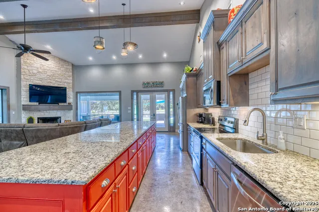 989 Mountain Valley Drive Concan, TX 78838