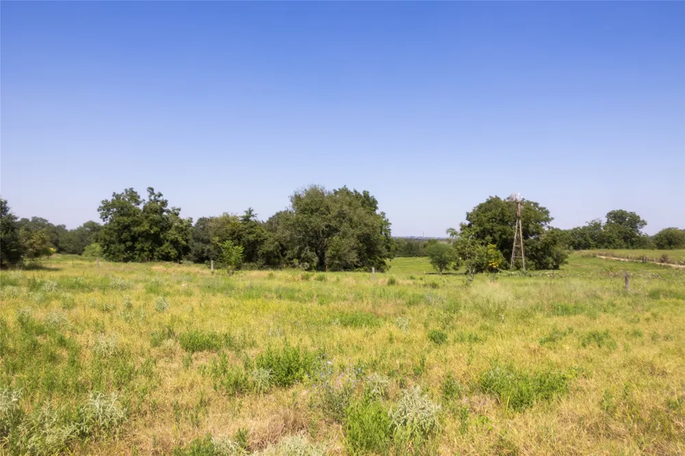 3225 Terrier Hill Lane Brenham, TX 77833