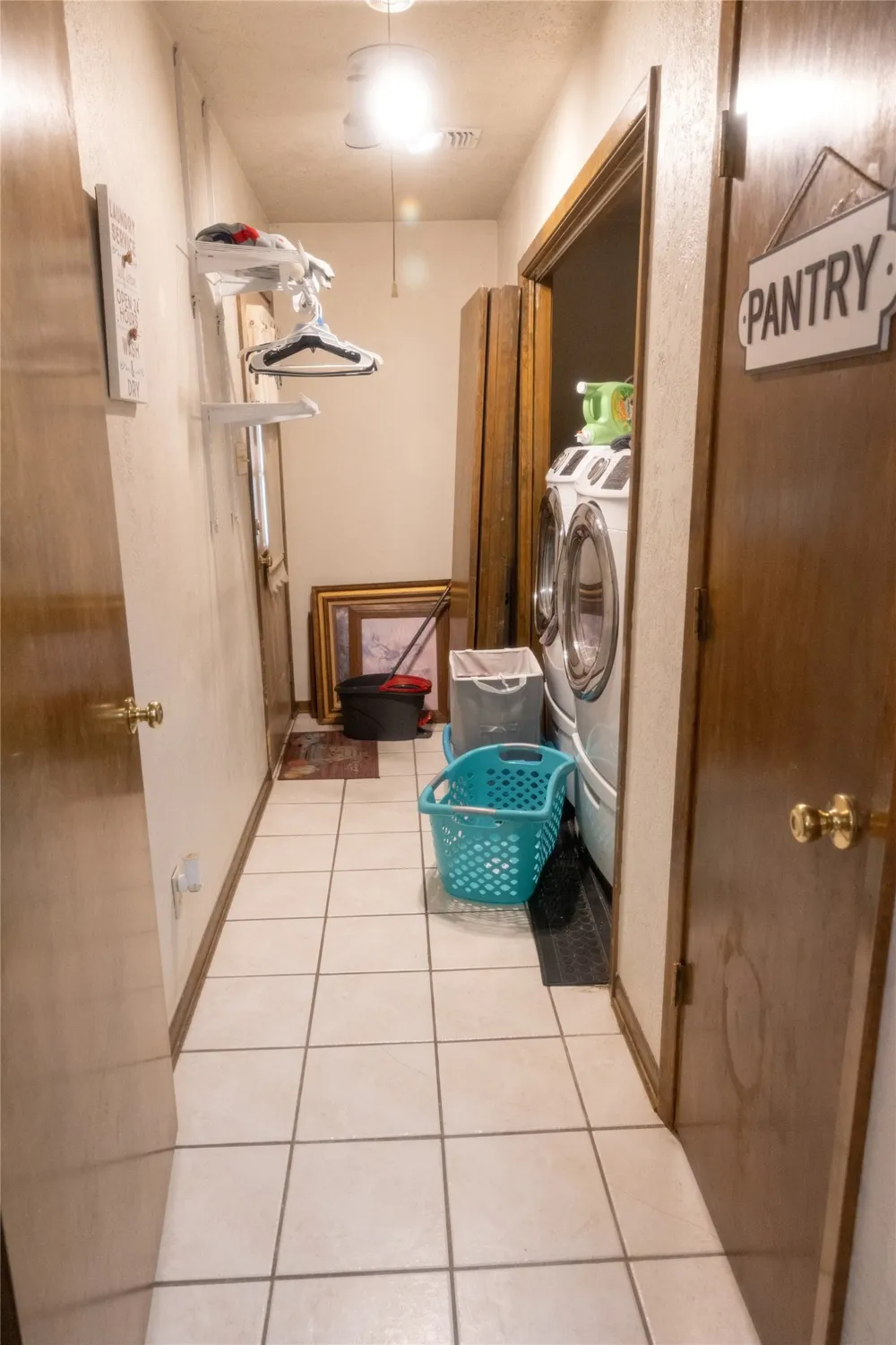 3225 Terrier Hill Lane Brenham, TX 77833