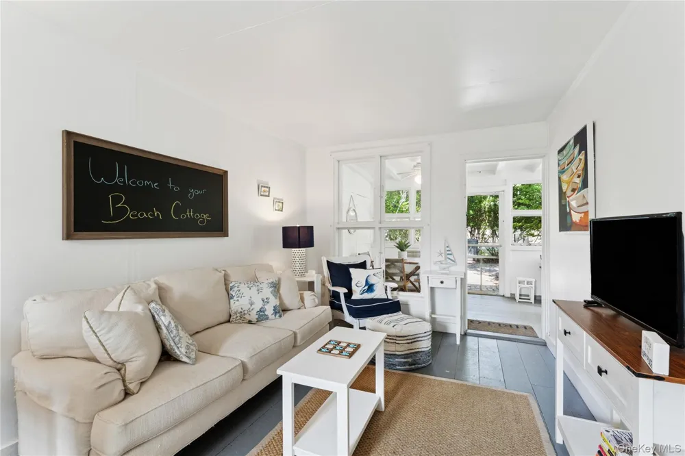 36 Lamb Avenue Quogue, NY 11959
