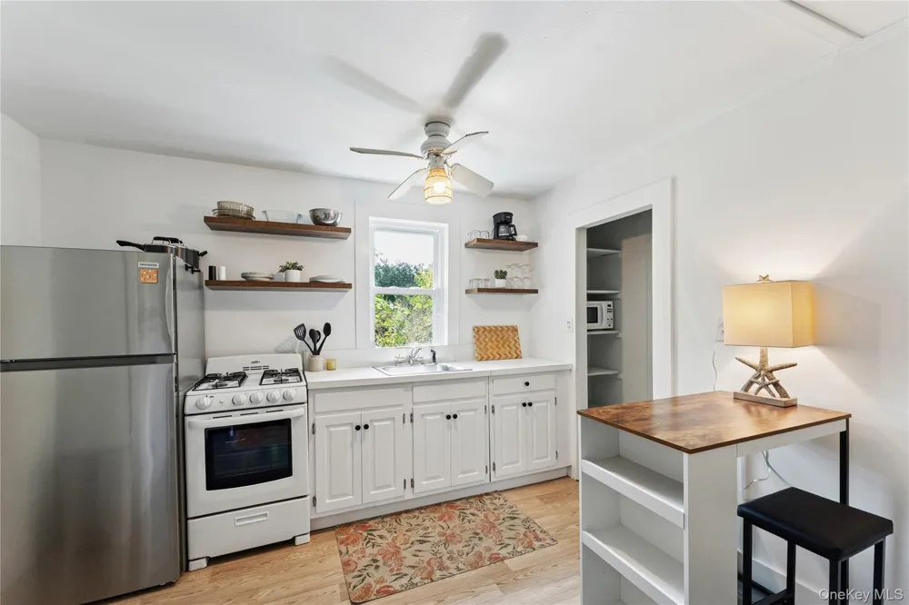 36 Lamb Avenue Quogue, NY 11959
