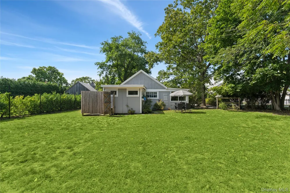 36 Lamb Avenue Quogue, NY 11959