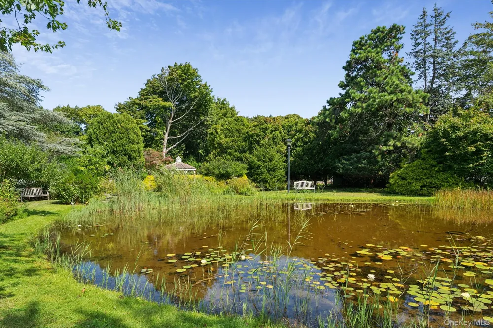 36 Lamb Avenue Quogue, NY 11959