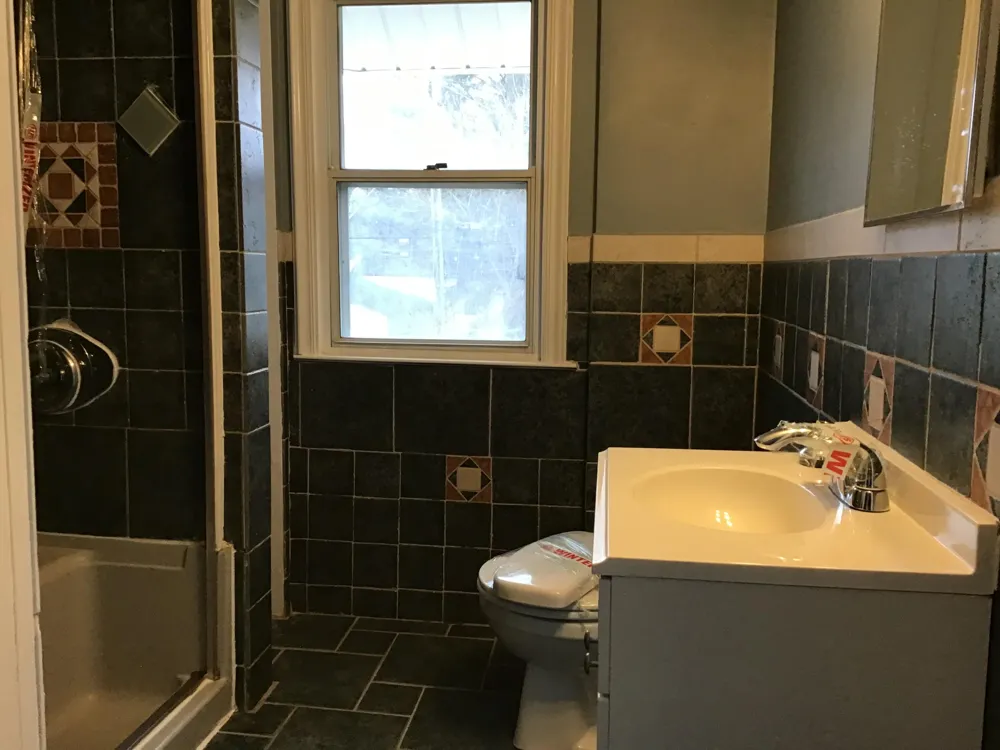 214 Detroit Street Trenton, MI 48183