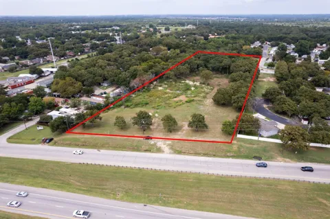 2410 Highway 175