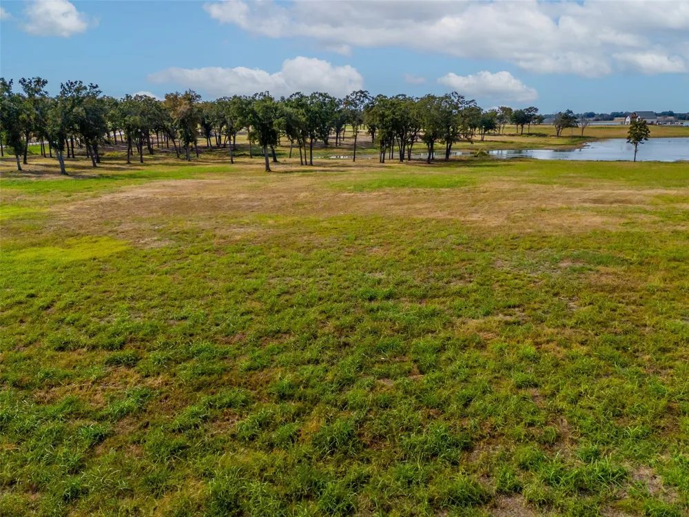 237 Lakeshore Terrace Windom, TX 75492