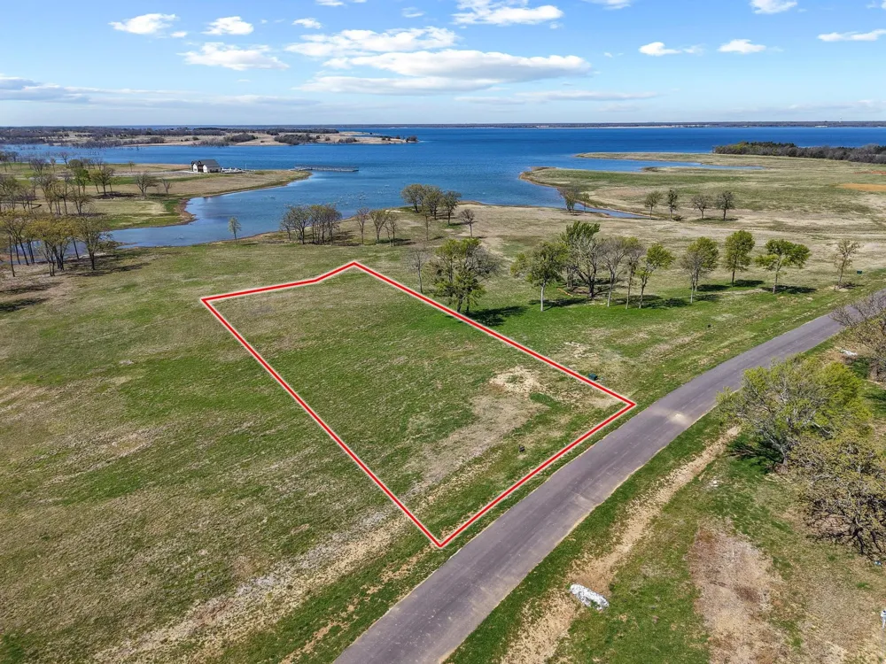 237 Lakeshore Terrace Windom, TX 75492