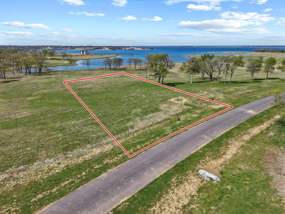237 Lakeshore Terrace Windom, TX 75492