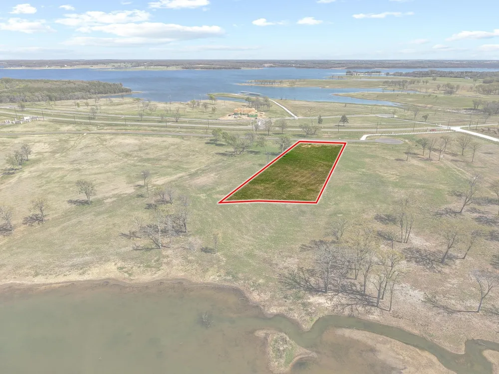 237 Lakeshore Terrace Windom, TX 75492
