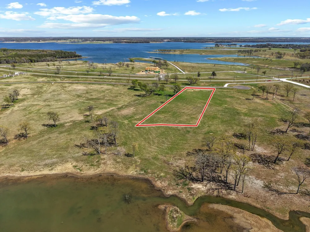 237 Lakeshore Terrace Windom, TX 75492