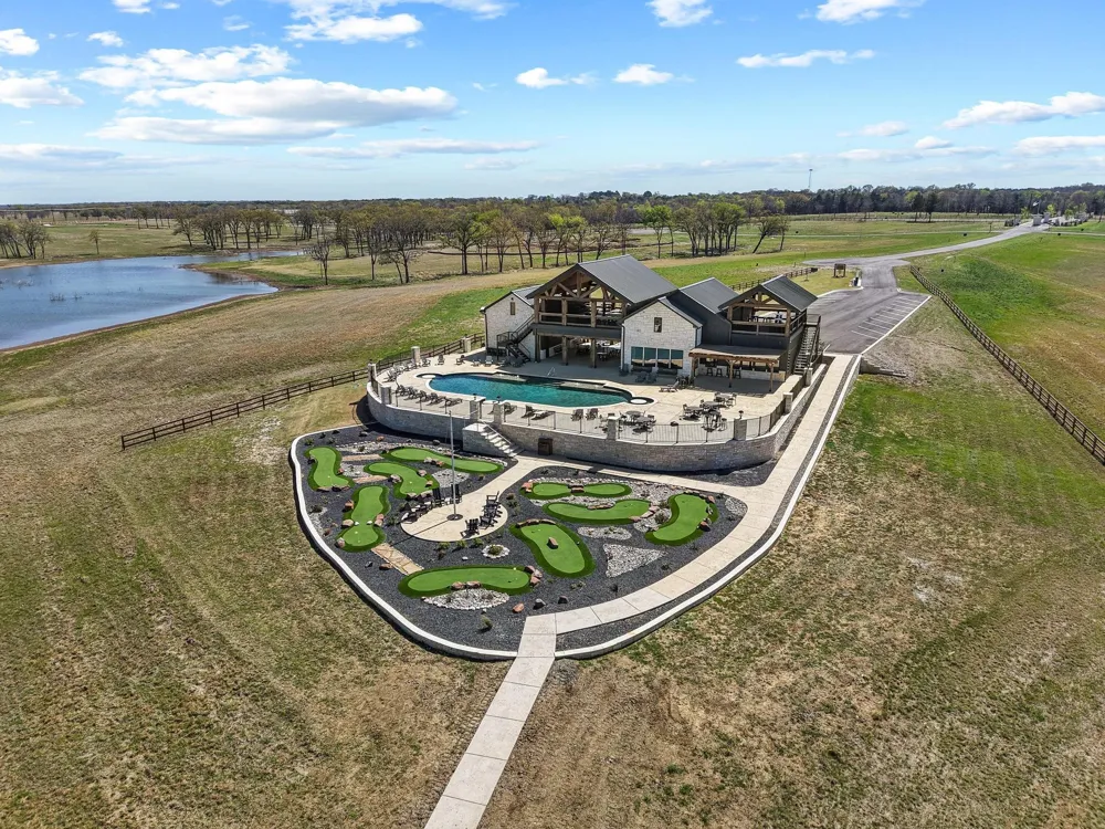 237 Lakeshore Terrace Windom, TX 75492