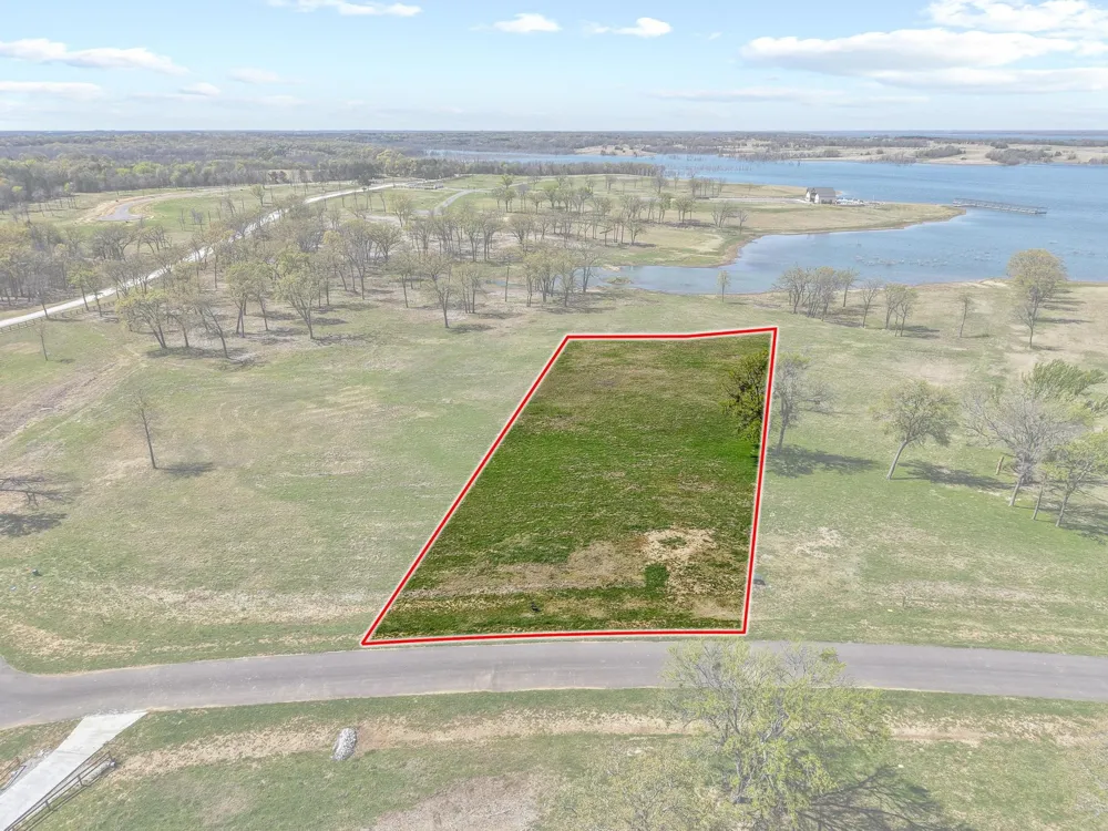 237 Lakeshore Terrace Windom, TX 75492