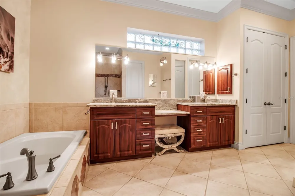21 BAYHEAD LANE Osprey, FL 34229