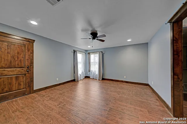 9560 old colony line Dale, TX 78616