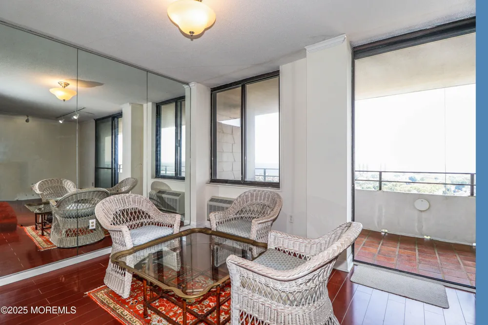 1 Channel Drive #1705 Monmouth Beach, NJ 07750