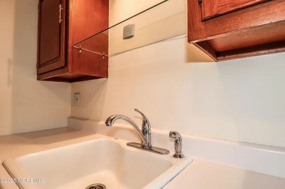 1 Channel Drive #1705 Monmouth Beach, NJ 07750