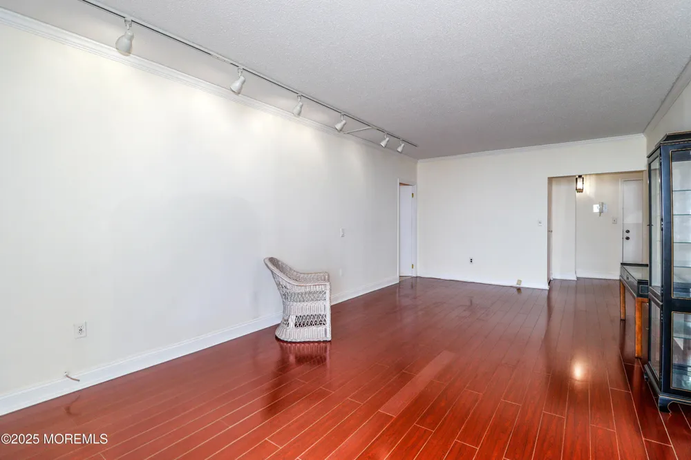 1 Channel Drive #1705 Monmouth Beach, NJ 07750