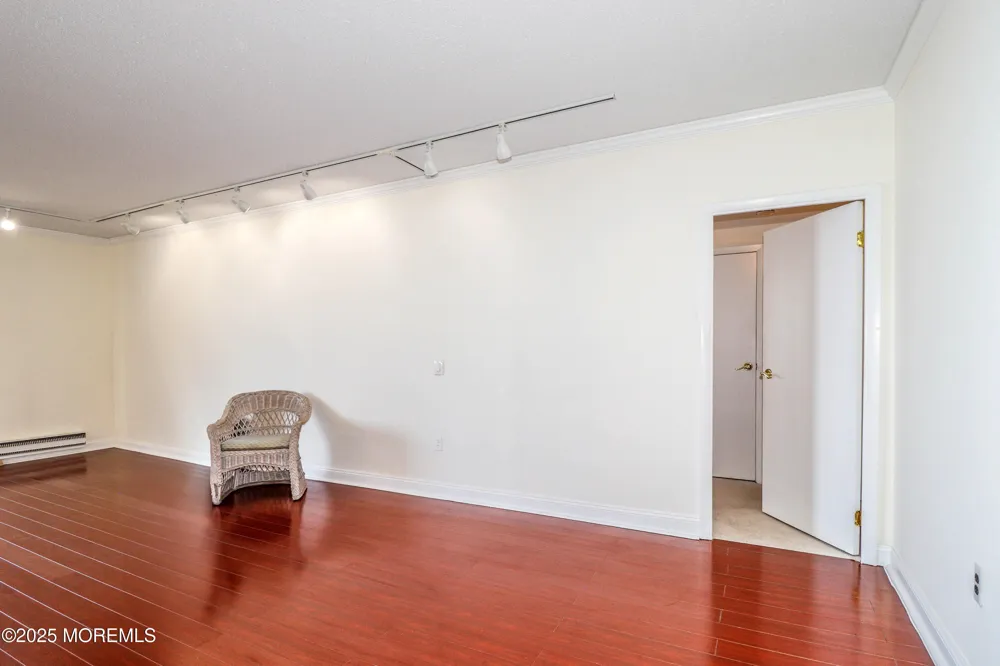 1 Channel Drive #1705 Monmouth Beach, NJ 07750