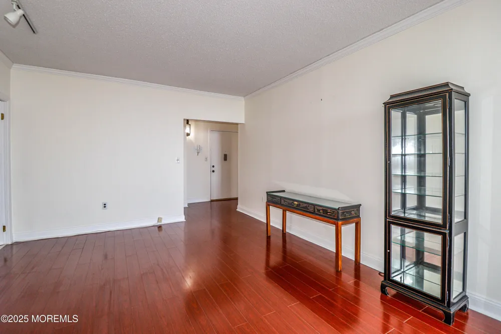 1 Channel Drive #1705 Monmouth Beach, NJ 07750