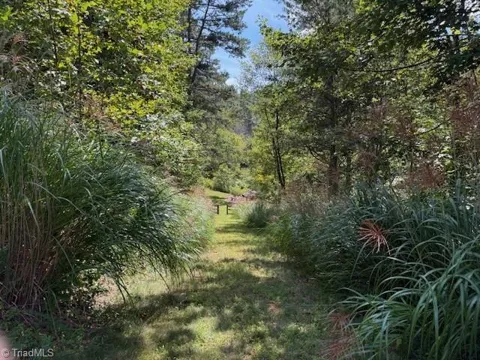 33 Ashe View Drive