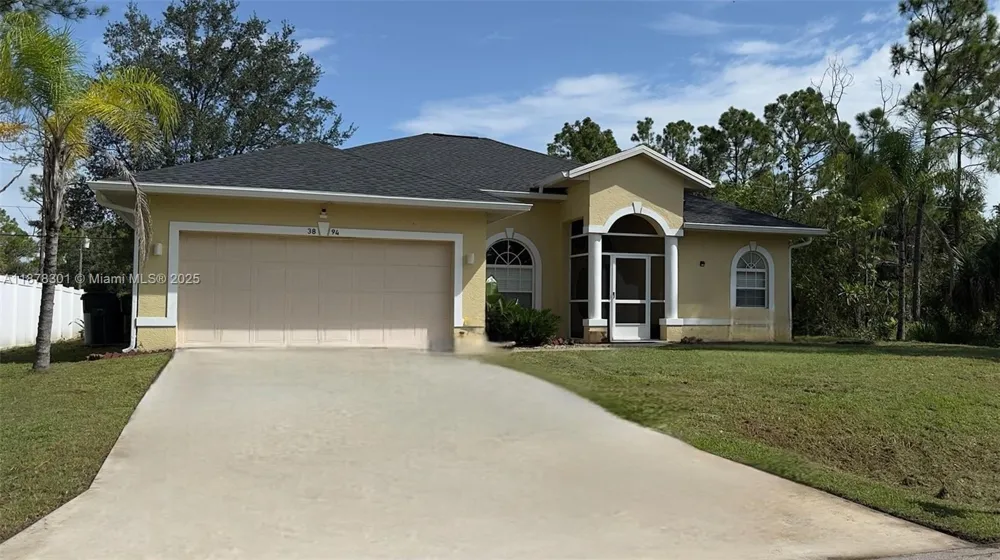 3894 Roderigo North Port, FL 34286