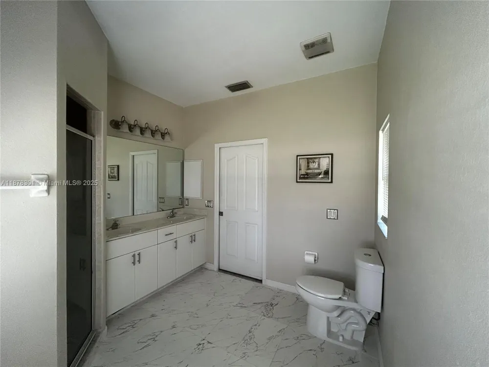 3894 Roderigo North Port, FL 34286