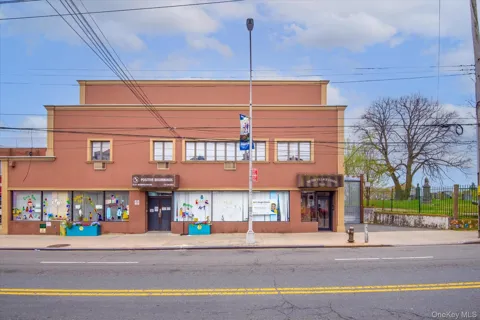 7252 Metropolitan Avenue #3C