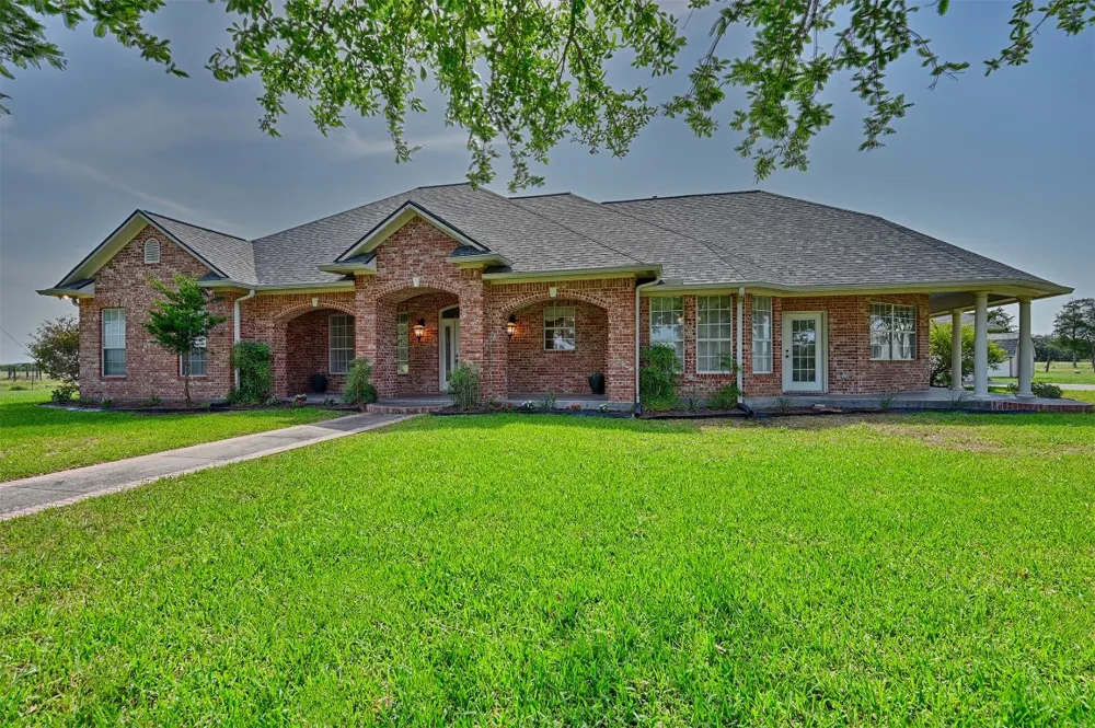 2120 Hohenwalde School Road Brenham, TX 77833