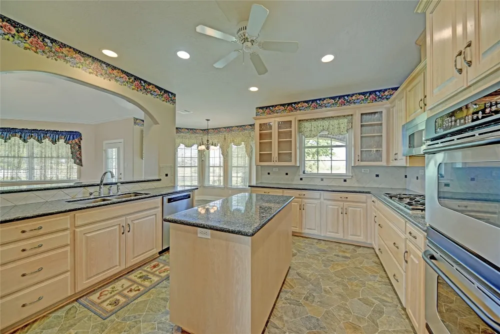 2120 Hohenwalde School Road Brenham, TX 77833
