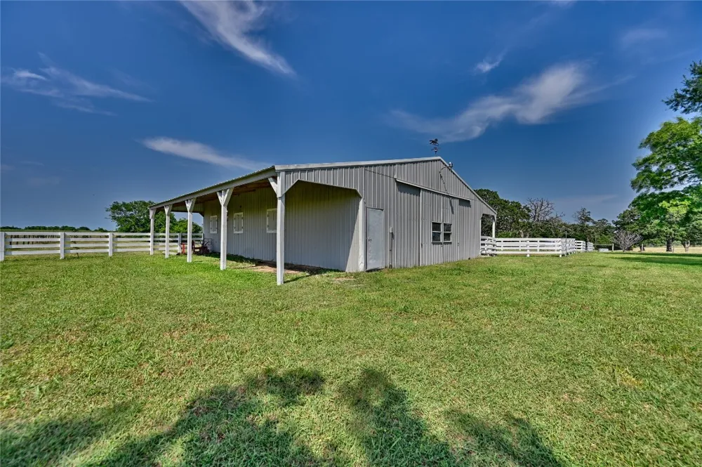 2120 Hohenwalde School Road Brenham, TX 77833