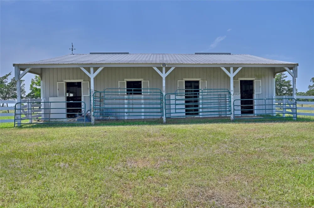 2120 Hohenwalde School Road Brenham, TX 77833
