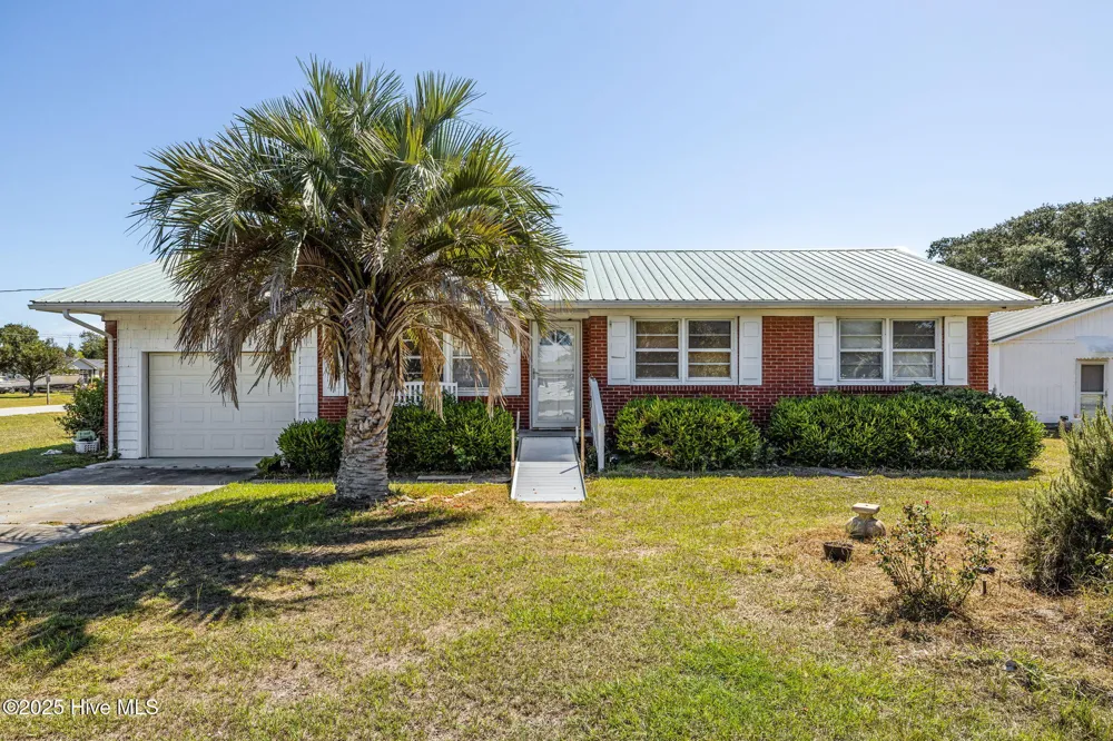 124 Stewart Road Harkers Island, NC 28531