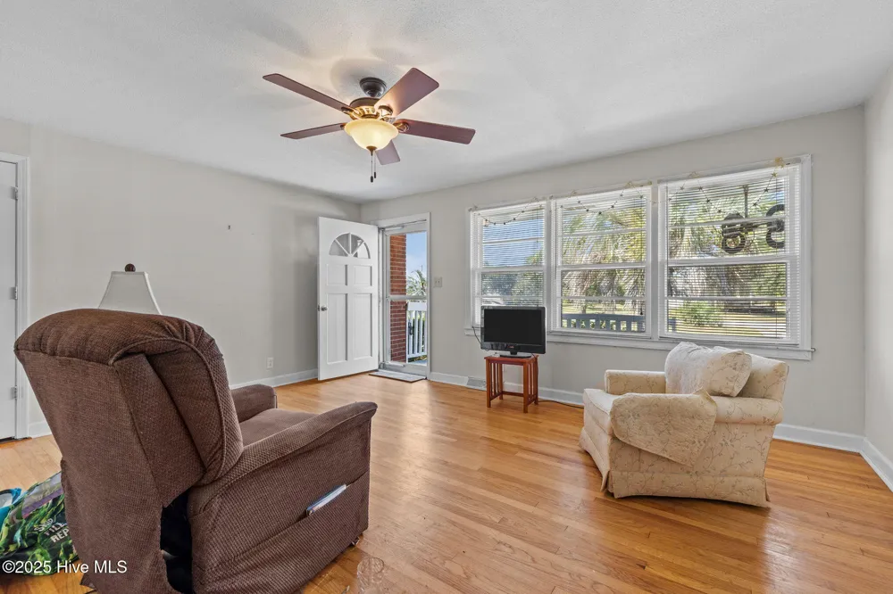 124 Stewart Road Harkers Island, NC 28531