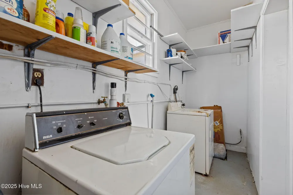 124 Stewart Road Harkers Island, NC 28531