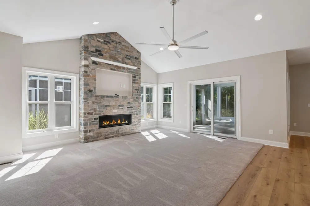 1160 Lochaven Circle Hillsdale, MI 49242