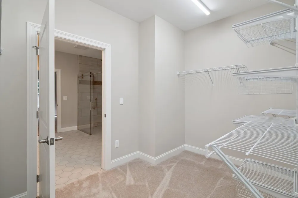 1160 Lochaven Circle Hillsdale, MI 49242