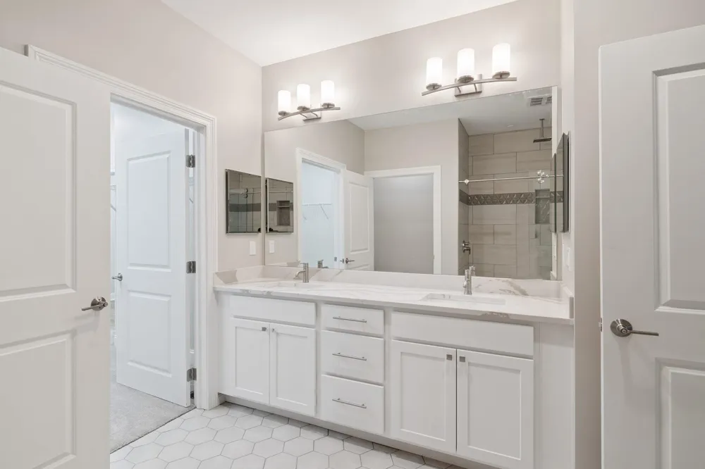 1160 Lochaven Circle Hillsdale, MI 49242