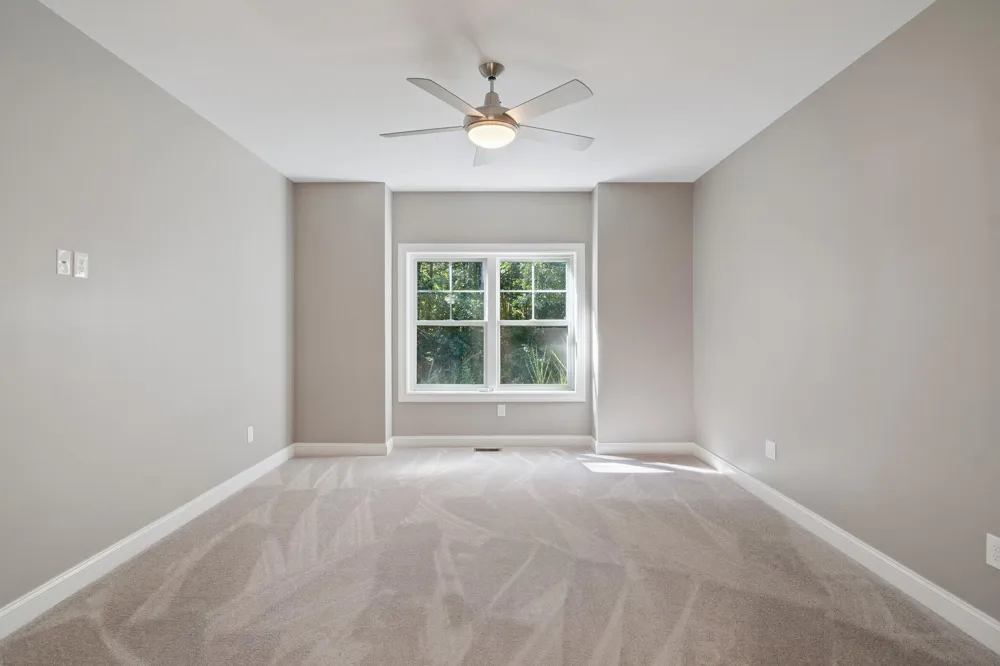 1160 Lochaven Circle Hillsdale, MI 49242