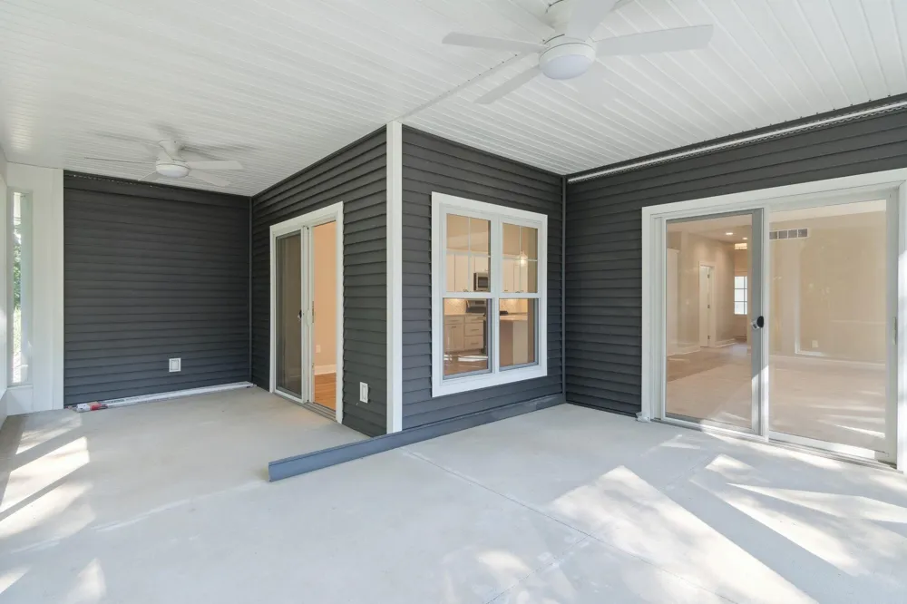 1160 Lochaven Circle Hillsdale, MI 49242
