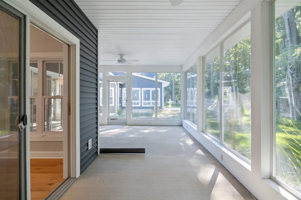 1160 Lochaven Circle Hillsdale, MI 49242