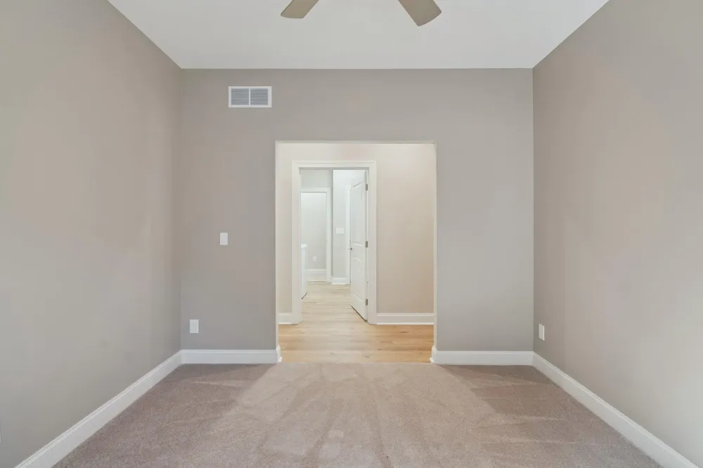 1160 Lochaven Circle Hillsdale, MI 49242