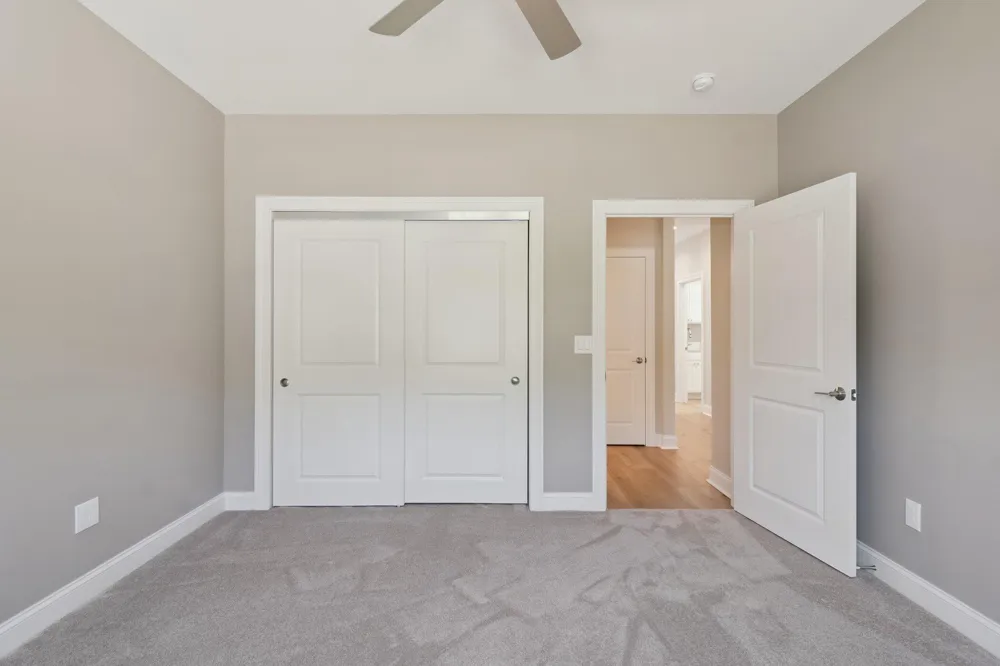 1160 Lochaven Circle Hillsdale, MI 49242