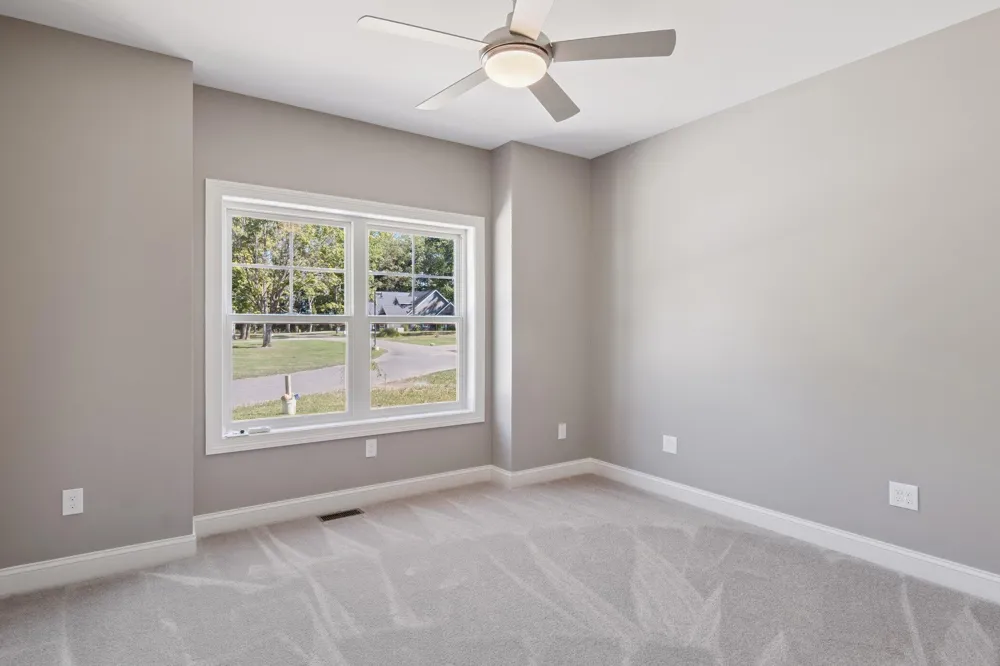 1160 Lochaven Circle Hillsdale, MI 49242