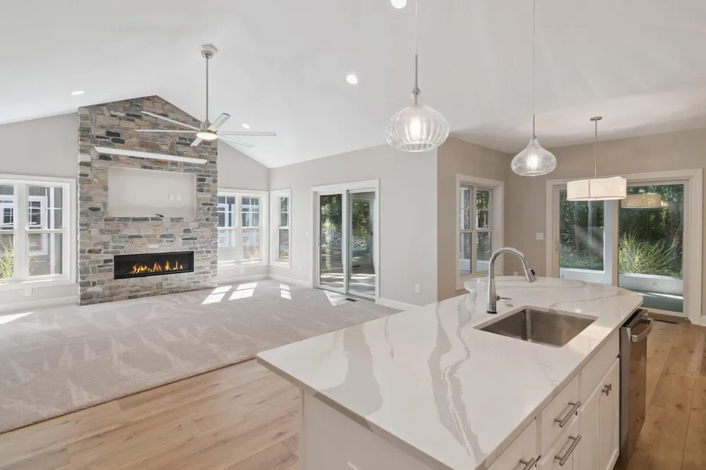 1160 Lochaven Circle Hillsdale, MI 49242