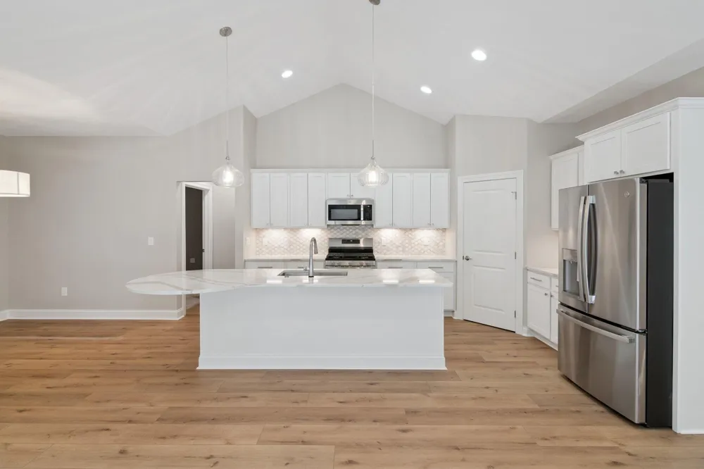 1160 Lochaven Circle Hillsdale, MI 49242
