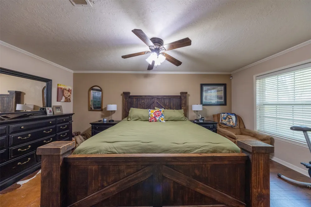 704 E 16th Street Cameron, TX 76520