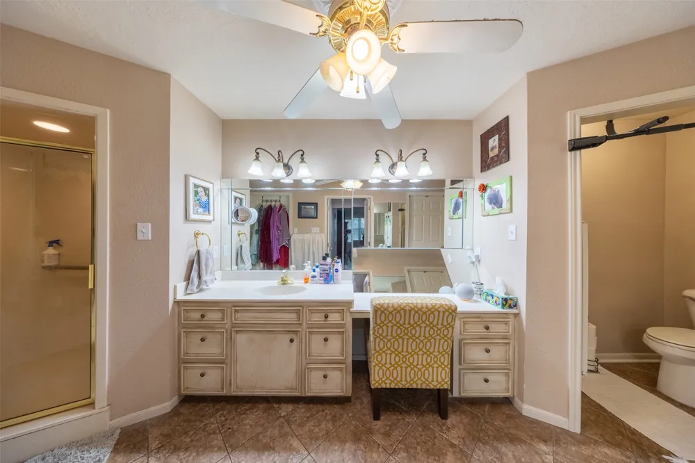 704 E 16th Street Cameron, TX 76520