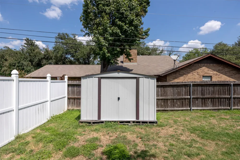 704 E 16th Street Cameron, TX 76520