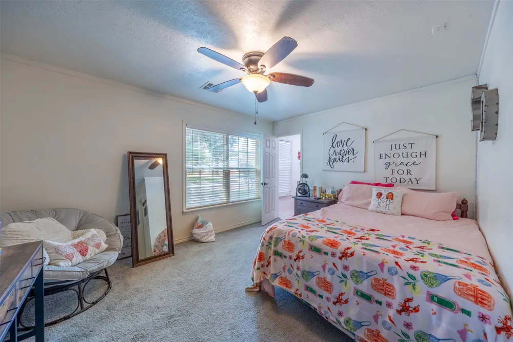 704 E 16th Street Cameron, TX 76520